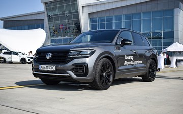 Порше Захід на Touareg Airport Experience