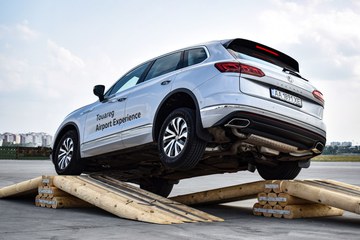 Порше Захід на Touareg Airport Experience