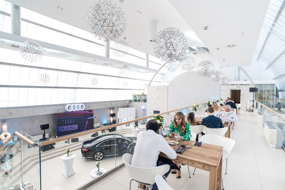 Презентація нового Audi A8