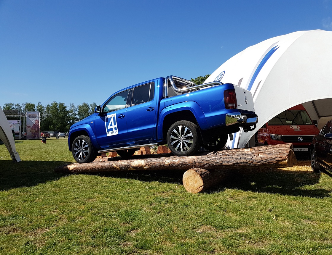 Неперевшений VW Amarok