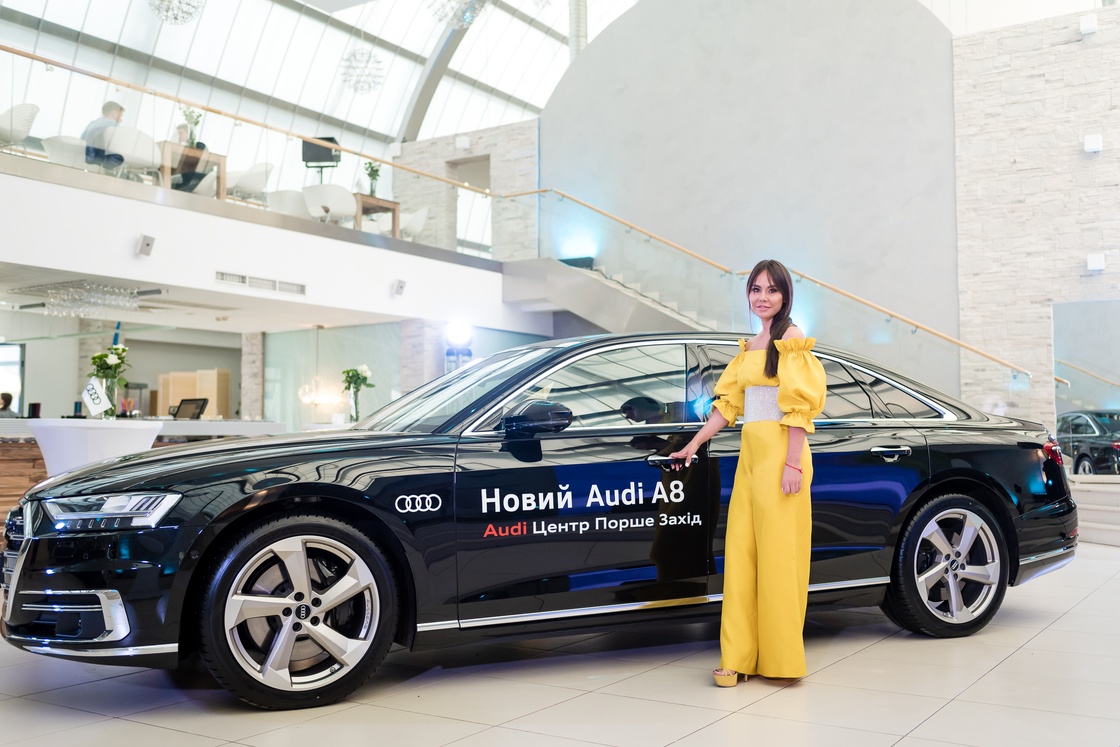 Презентація нового Audi A8