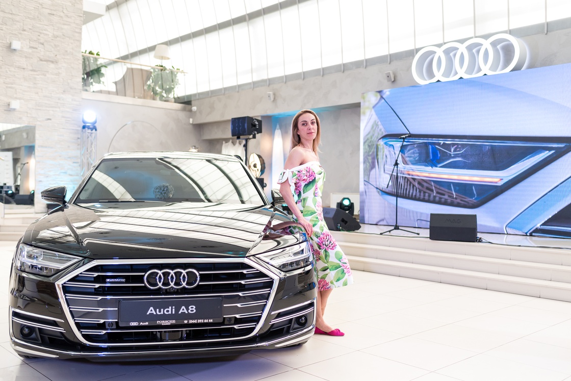 Презентація нового Audi A8