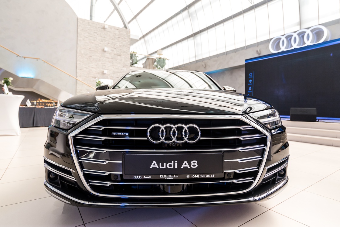 Презентація нового Audi A8