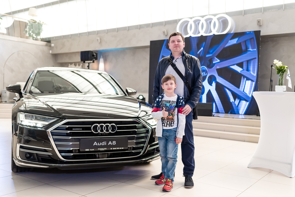 Презентація нового Audi A8