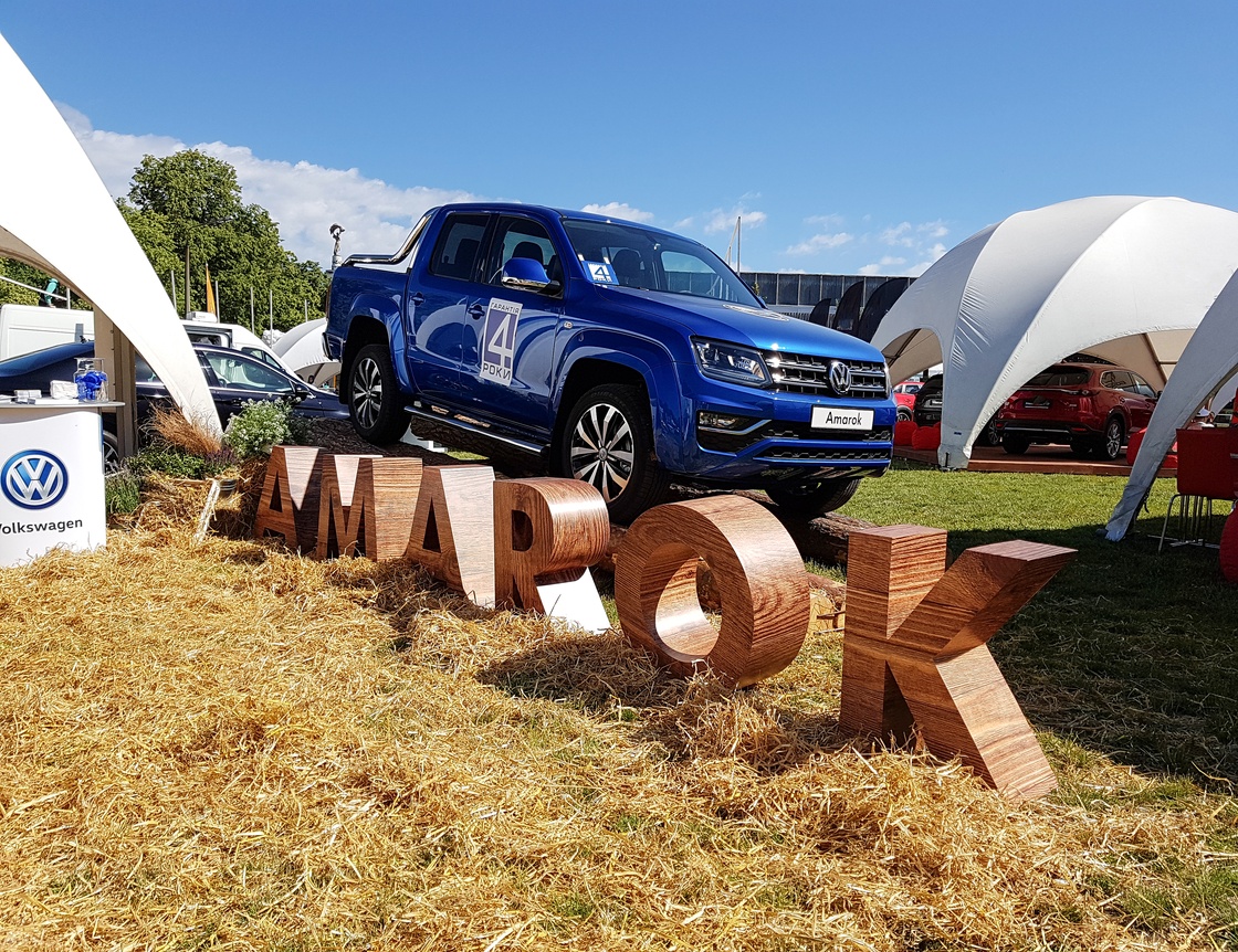 Статична експозиція VW Amarok